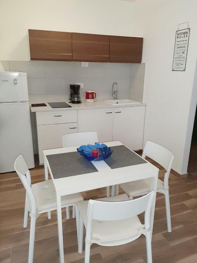 Apartment Mony روفينج المظهر الخارجي الصورة
